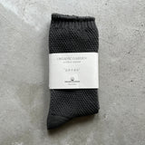 8-0037|五倍子 鹿の子編みソックス