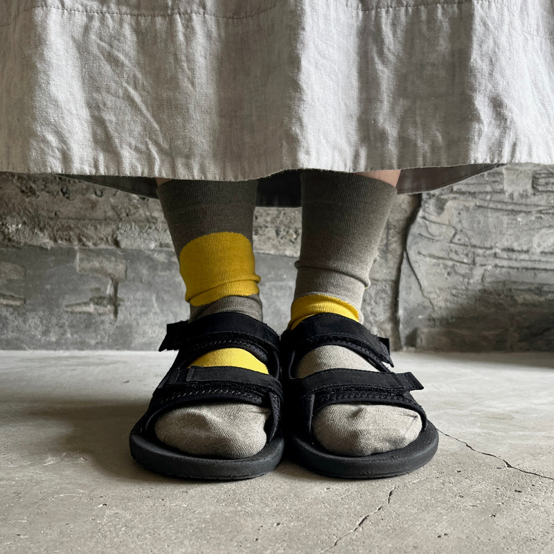 4-4015｜Organic Cotton Rubber Free Asymmetry Dot Socks