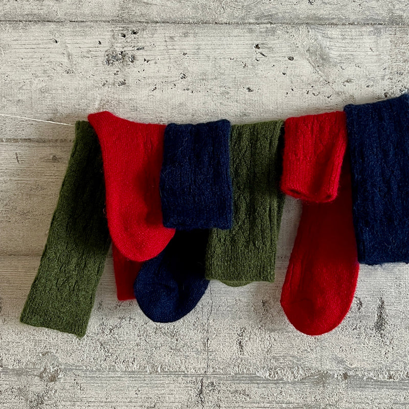 4-4025｜Mohair Wool Cable Pattern Socks