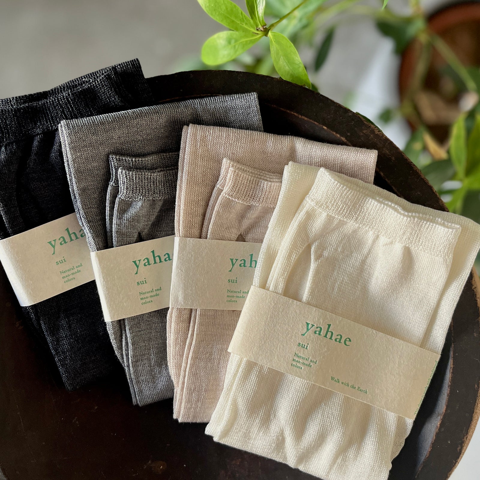 4-2013｜Silk UV Care Arm Cover – yahae kiyosumi