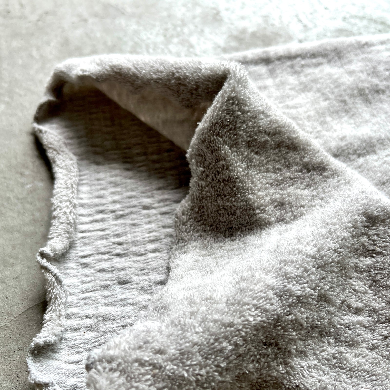 超希少4L/美品◎カシミヤ100%「極上とろとろ」肌触り 圧巻のロング丈 黒 超希少4L/美品◎カシミヤ100%「極上とろとろ」肌触り 圧巻の