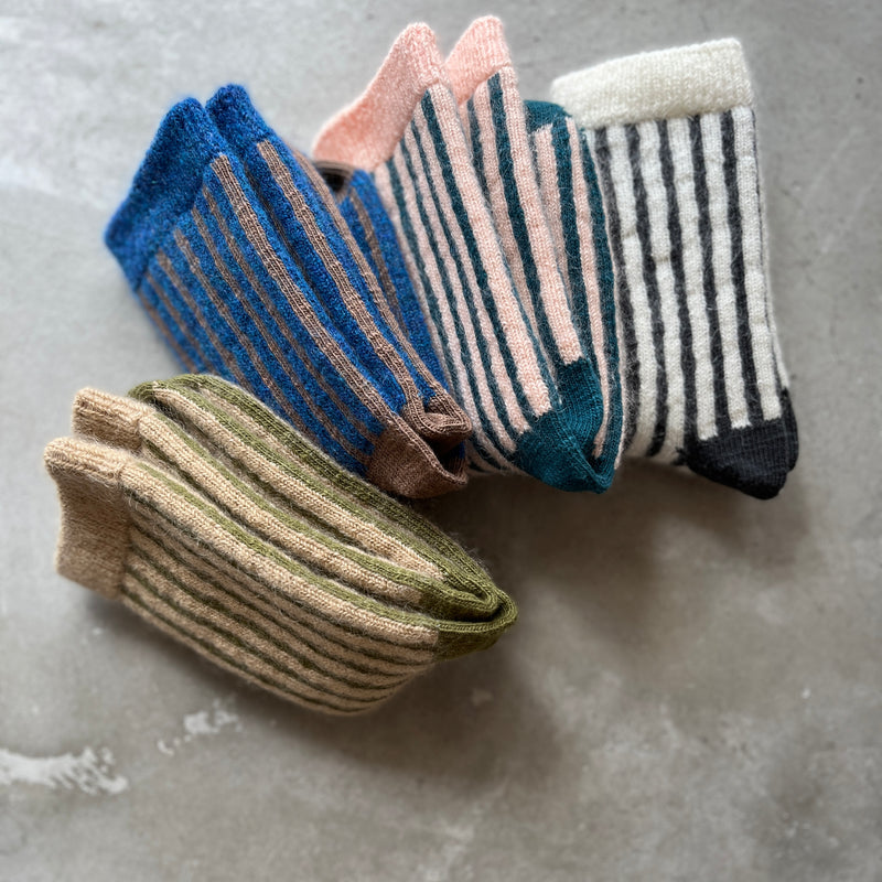 4-4005｜Organic Cotton Mohair Stripes Socks