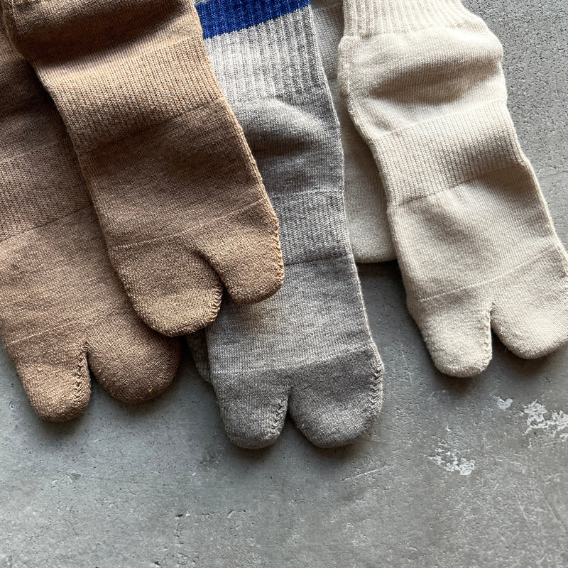 4-4008｜Organic Cotton Yak Pile Soles Tabi Socks