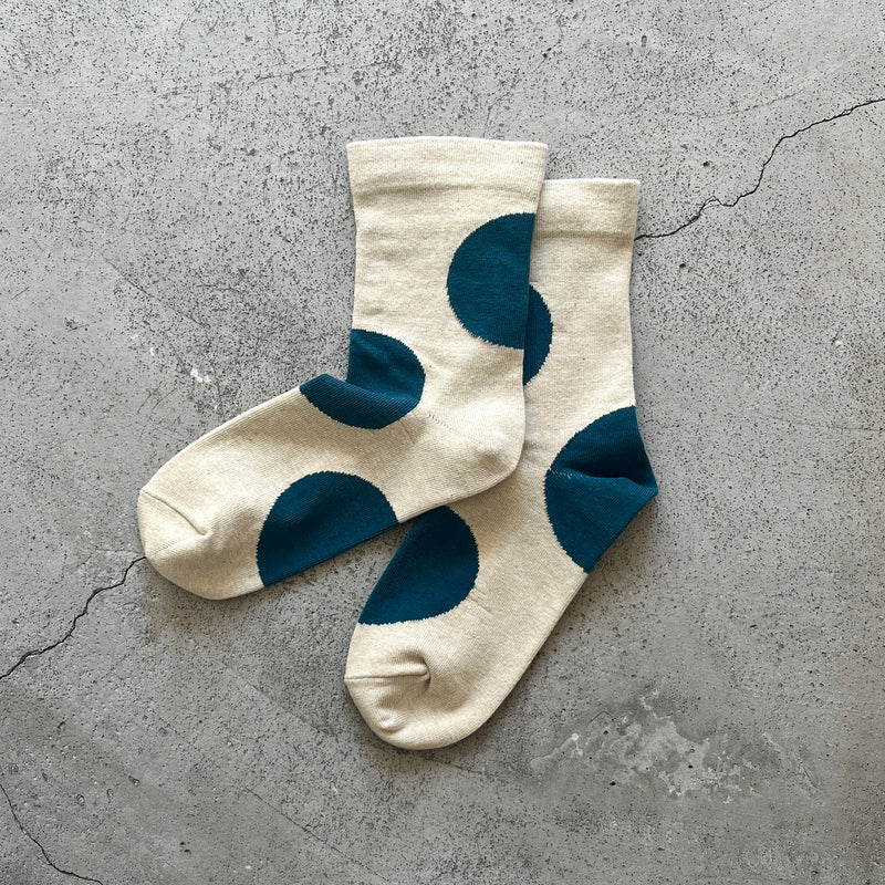 4-2008｜Organic Cotton Rubber Free Asymmetry Dot Socks
