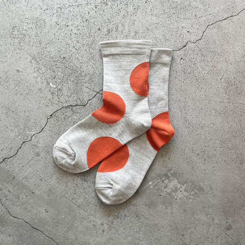 4-2008｜Organic Cotton Rubber Free Asymmetry Dot Socks