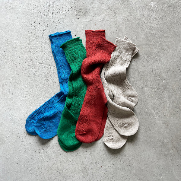 4-2011｜Linen Cable Pattern Socks