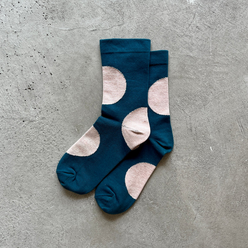 4-4015｜Organic Cotton Rubber Free Asymmetry Dot Socks